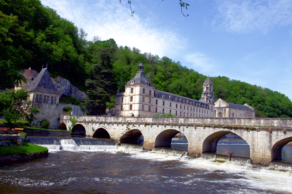 A Vagabond Life: Ultimate Travel Guide