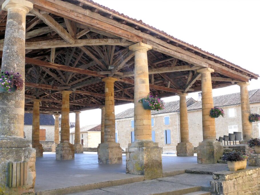 A Vagabond Life: Ultimate Travel Guide